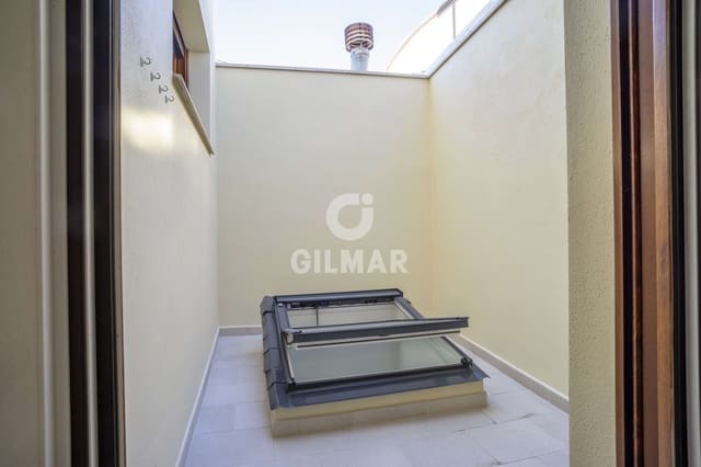 3 soveværelse Rækkehus til salg i Centro, Estepona med garage - € 1.400.000 (Ref: 9205966)