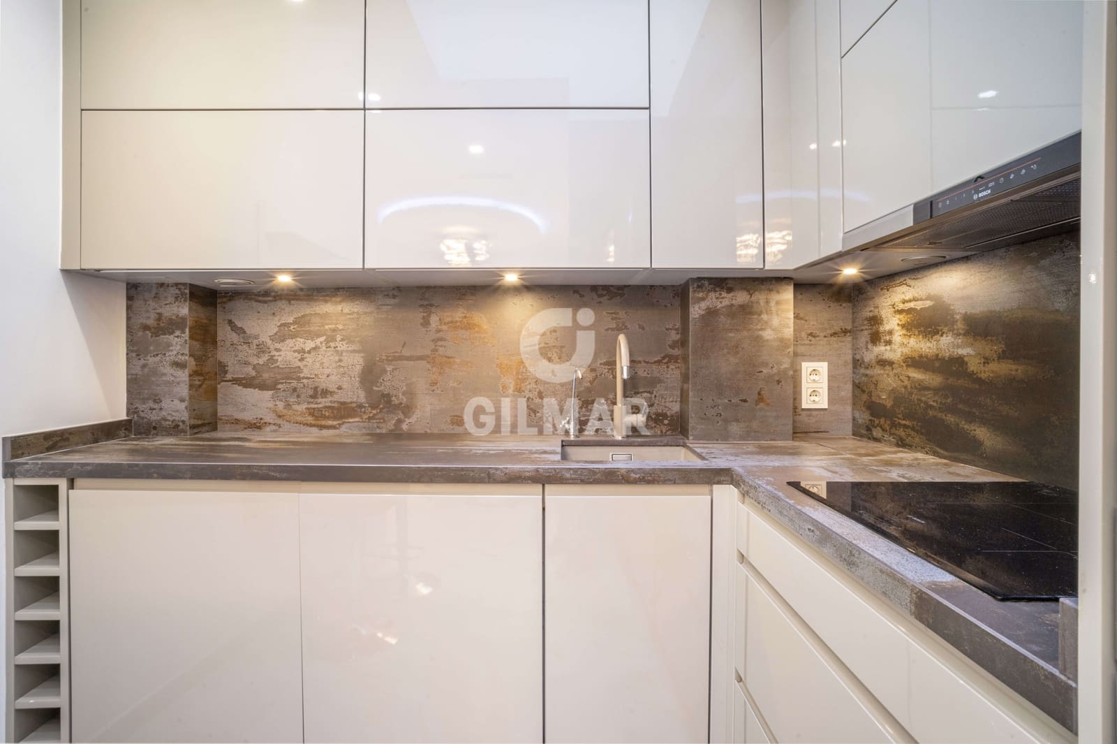 3 soveværelse Rækkehus til salg i Estepona med garage - € 1.400.000 (Ref: 9205966)