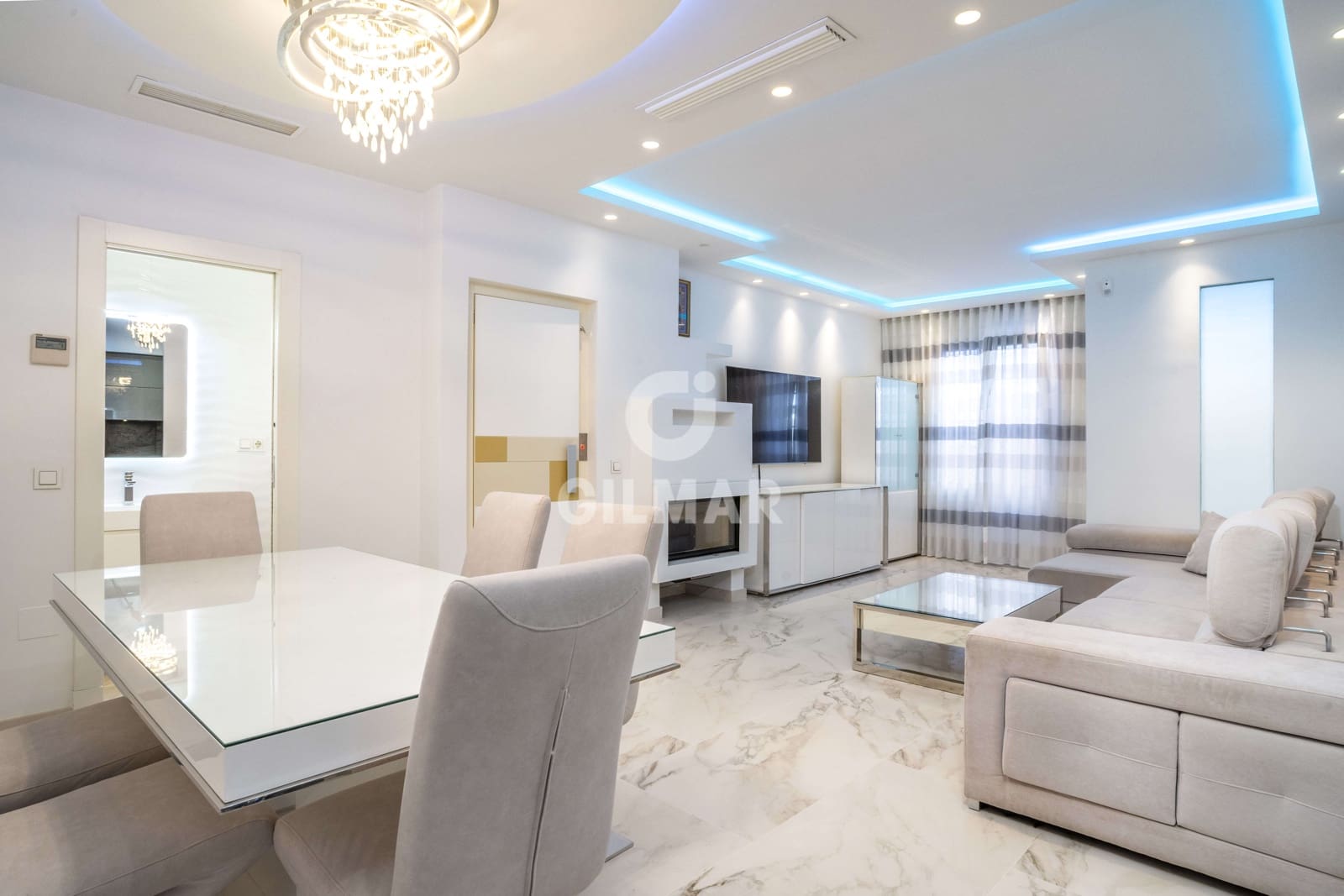 3 soveværelse Rækkehus til salg i Estepona med garage - € 1.400.000 (Ref: 9205966)