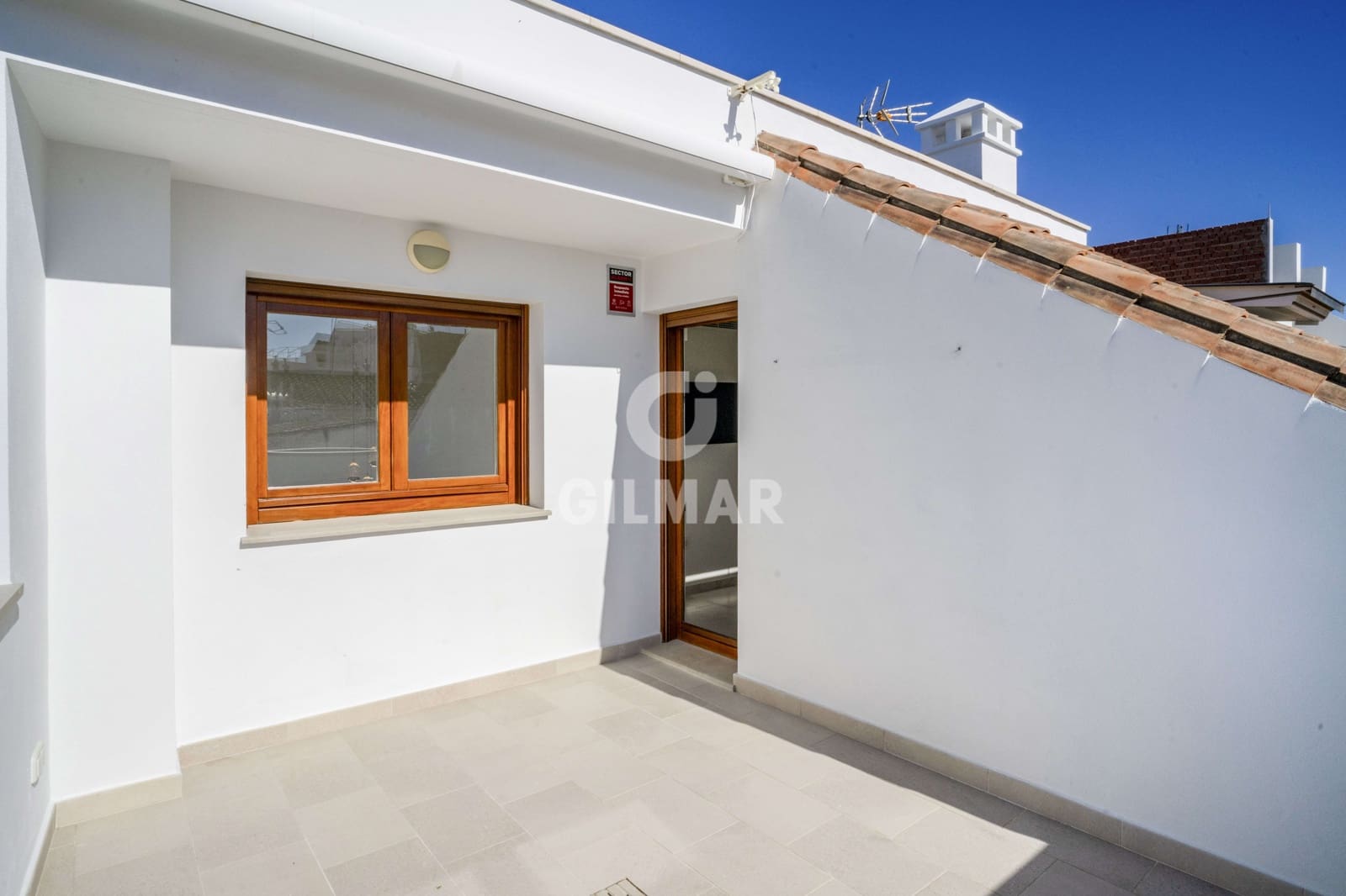 3 soveværelse Rækkehus til salg i Estepona med garage - € 1.400.000 (Ref: 9205966)