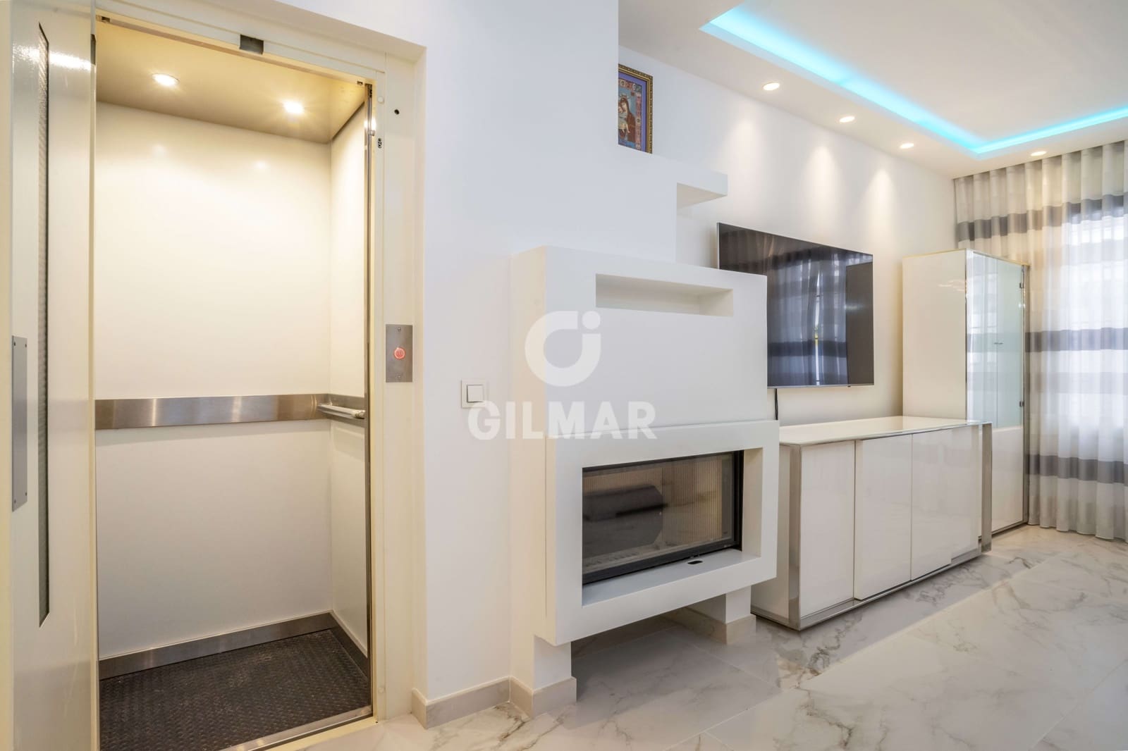 3 soveværelse Rækkehus til salg i Estepona med garage - € 1.400.000 (Ref: 9205966)