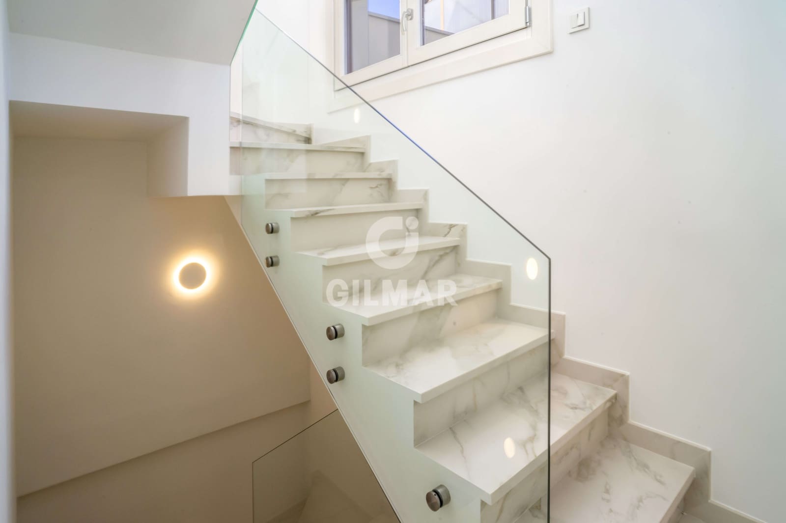 3 soveværelse Rækkehus til salg i Estepona med garage - € 1.400.000 (Ref: 9205966)