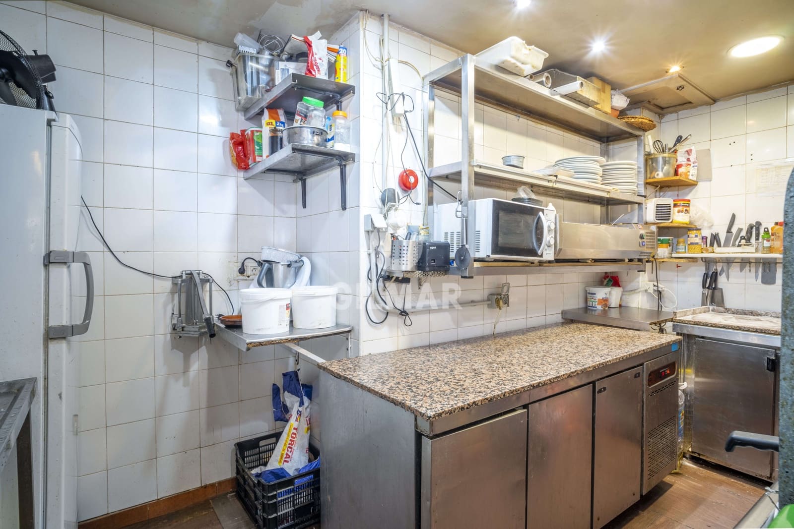 Erhverv til salg i Estepona - € 289.000 (Ref: 9205971)