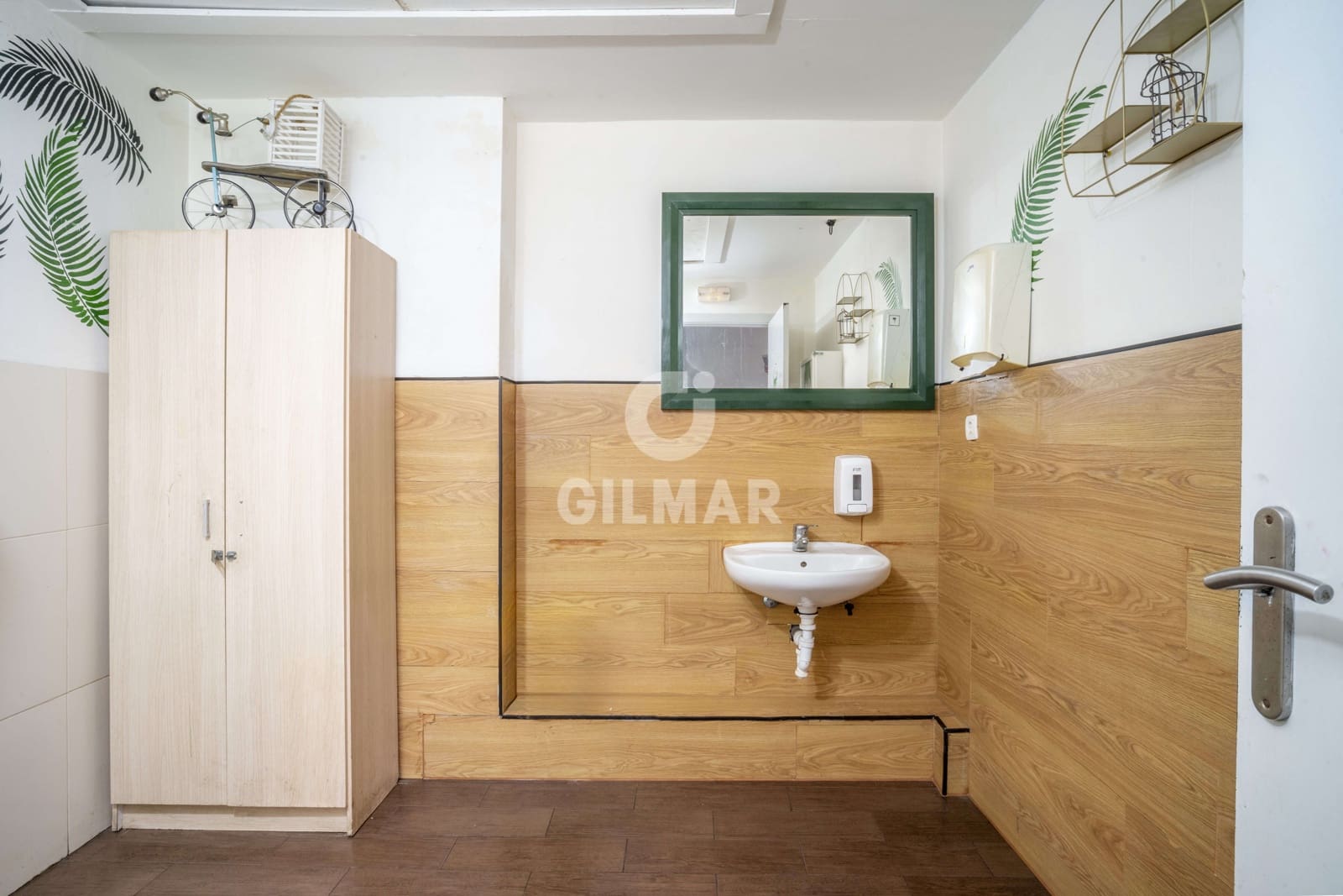 Erhverv til salg i Estepona - € 289.000 (Ref: 9205971)