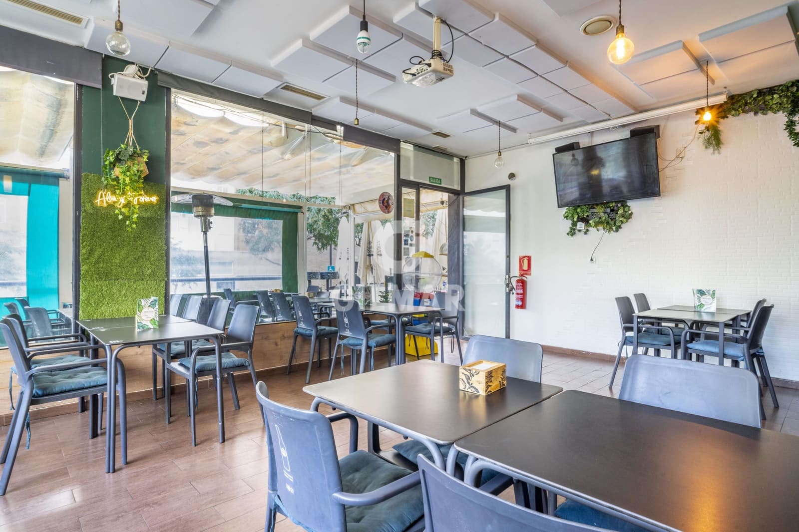 Erhverv til salg i Estepona - € 289.000 (Ref: 9205971)