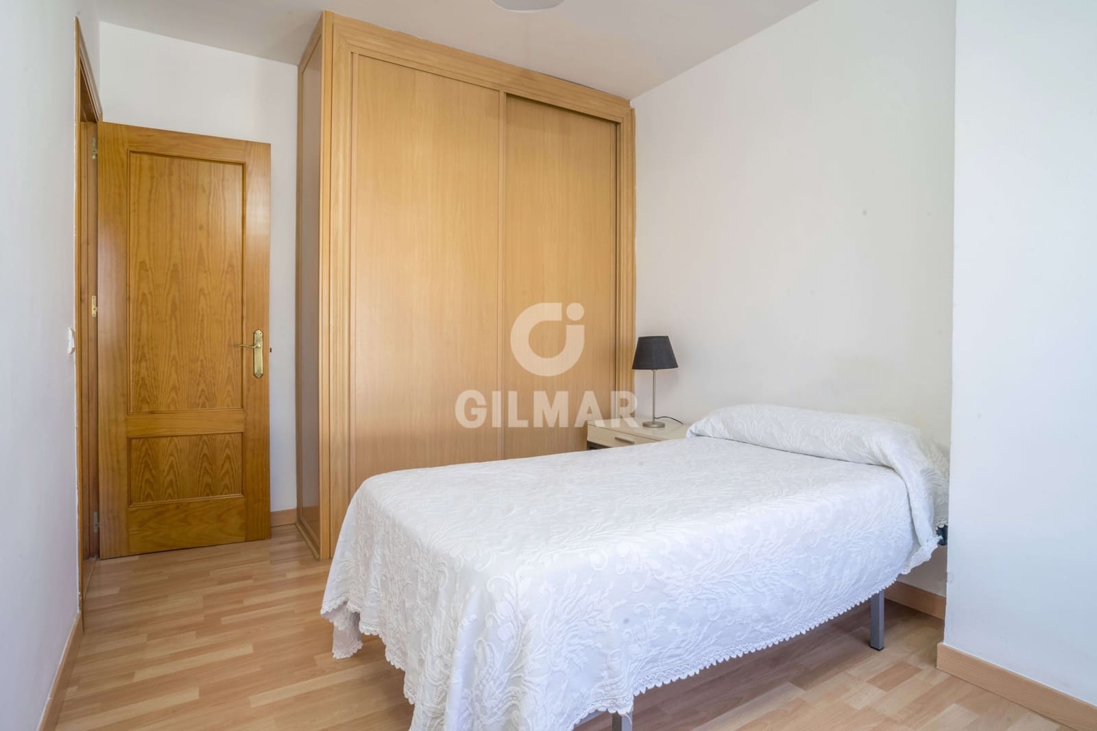 3 slaapkamer Flat te koop in Estepona - € 425.000 (Ref: 9205973)