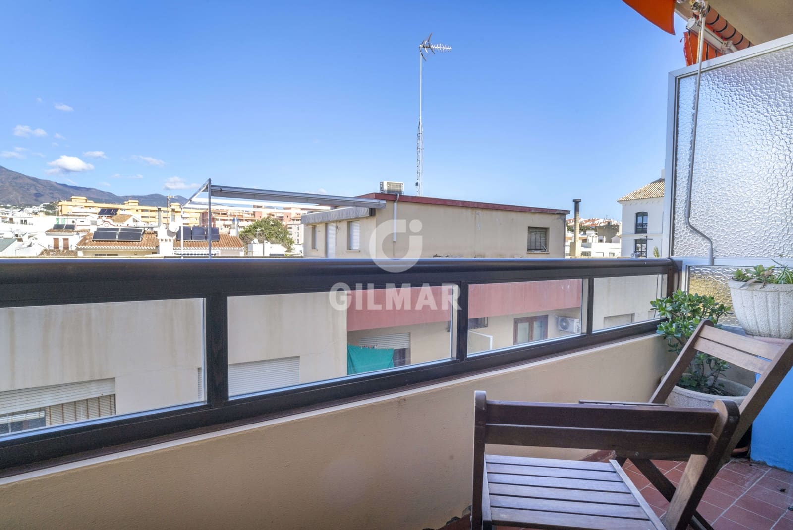 3 slaapkamer Flat te koop in Estepona - € 425.000 (Ref: 9205973)