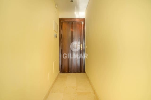 2 makuuhuone Kattohuoneisto myytävänä paikassa Buenas Noches, Estepona mukana uima-altaan 
autotalli - 475 000 € (Ref: 9205974)