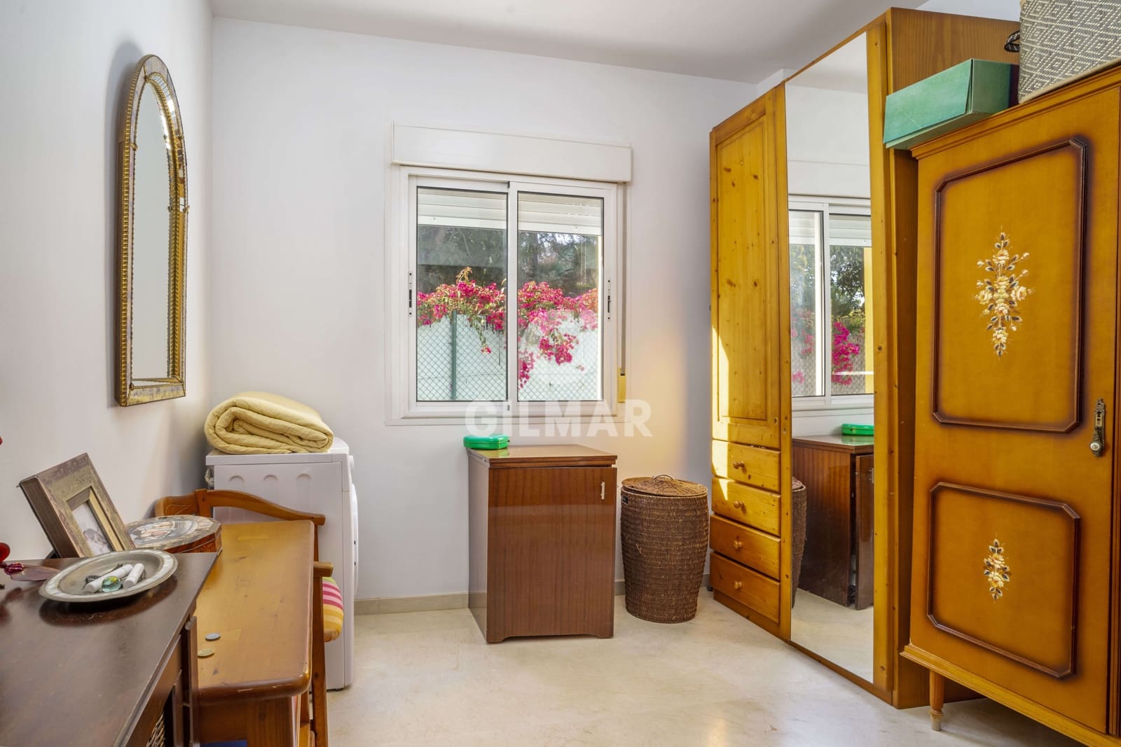 4 soverom Kjedet enebolig til salgs i Estepona med garasje - € 650 000 (Ref: 9205975)