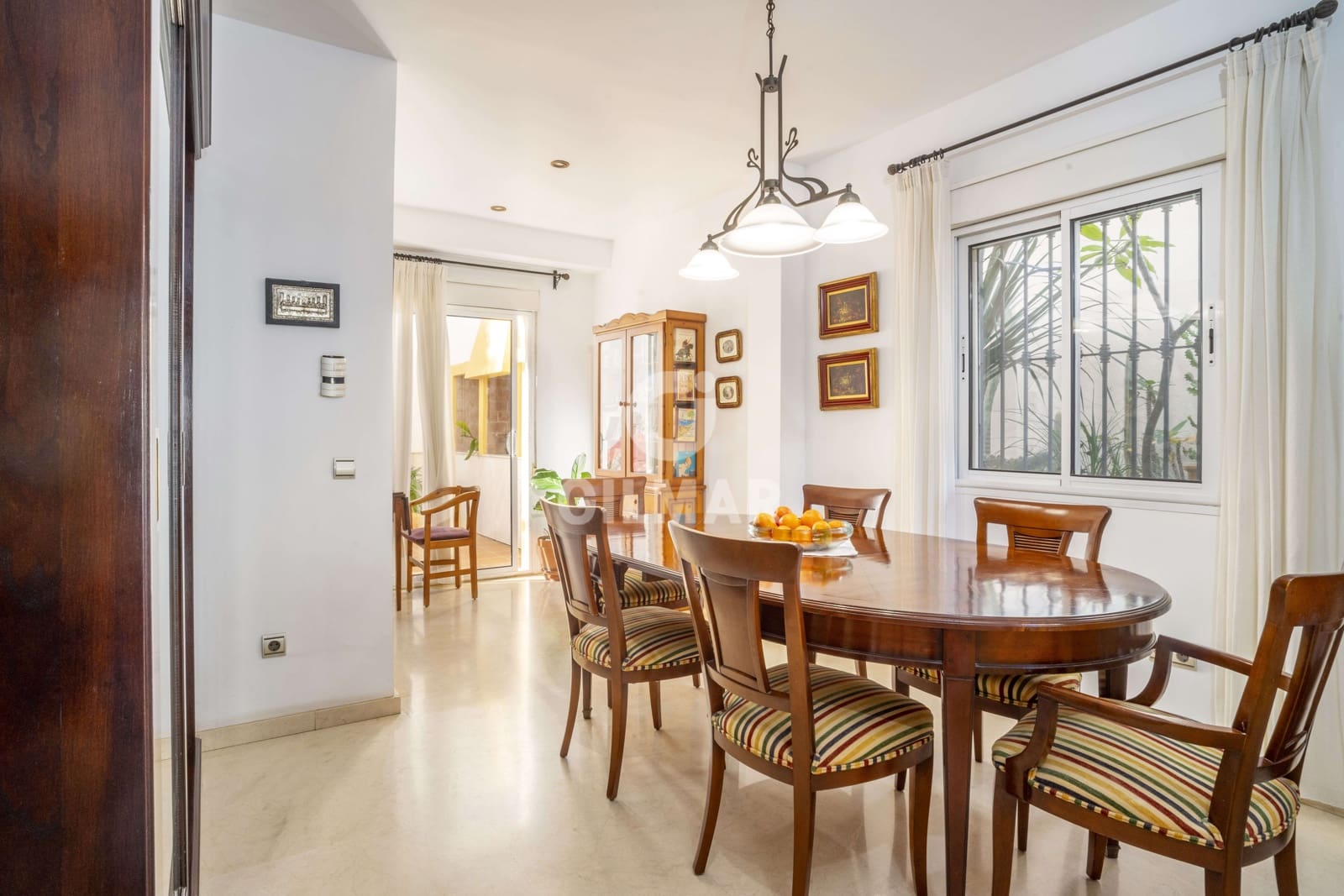 4 soverom Kjedet enebolig til salgs i Estepona med garasje - € 650 000 (Ref: 9205975)