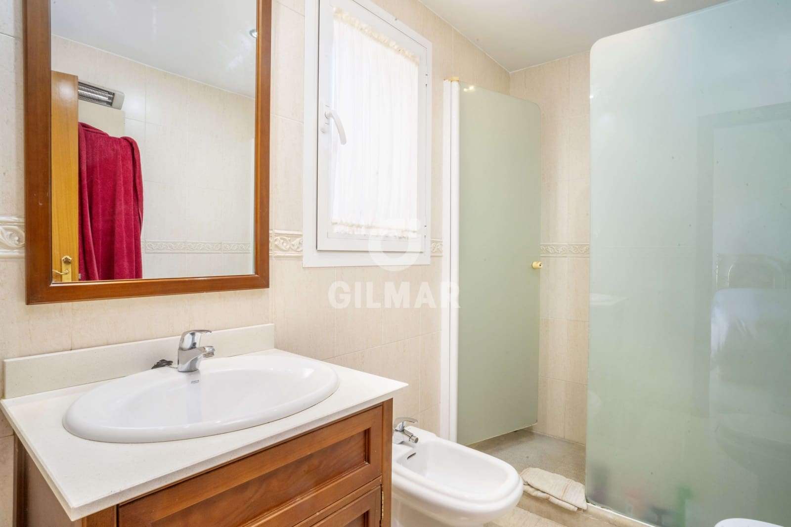 4 soverom Kjedet enebolig til salgs i Estepona med garasje - € 650 000 (Ref: 9205975)