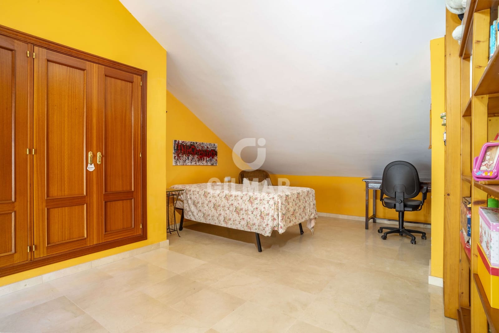 4 soverom Kjedet enebolig til salgs i Estepona med garasje - € 650 000 (Ref: 9205975)