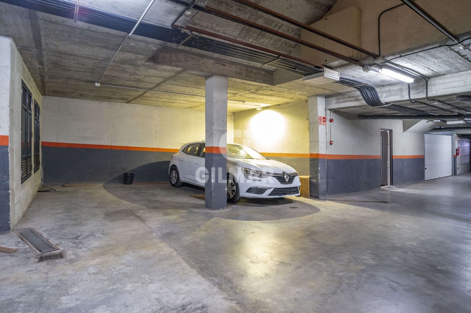 4 soverom Kjedet enebolig til salgs i Estepona med garasje - € 650 000 (Ref: 9205975)