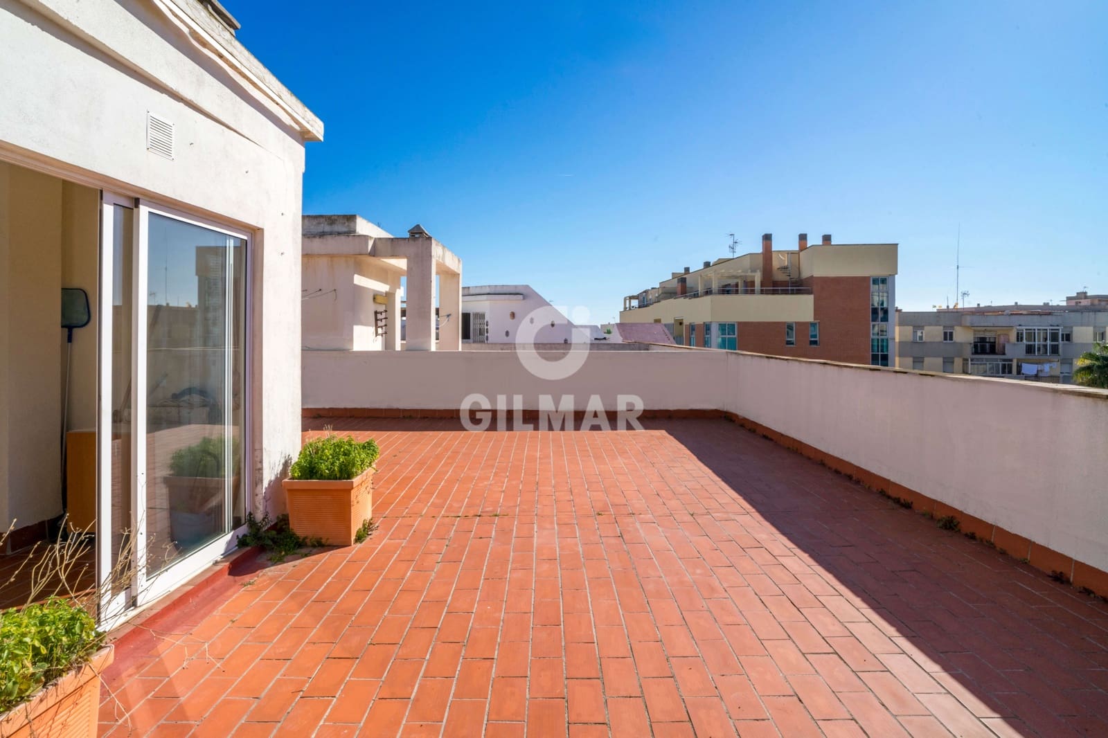 3 sypialnia Penthouse na sprzedaż w Estepona z garażem - 565 000 € (Ref: 9205976)