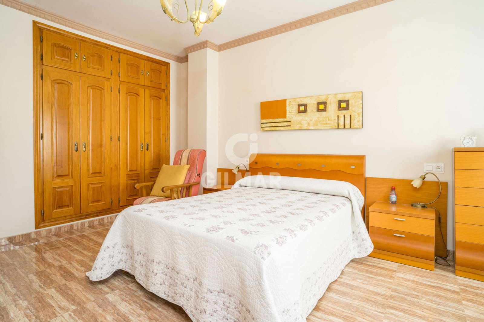 3 sypialnia Penthouse na sprzedaż w Estepona z garażem - 565 000 € (Ref: 9205976)