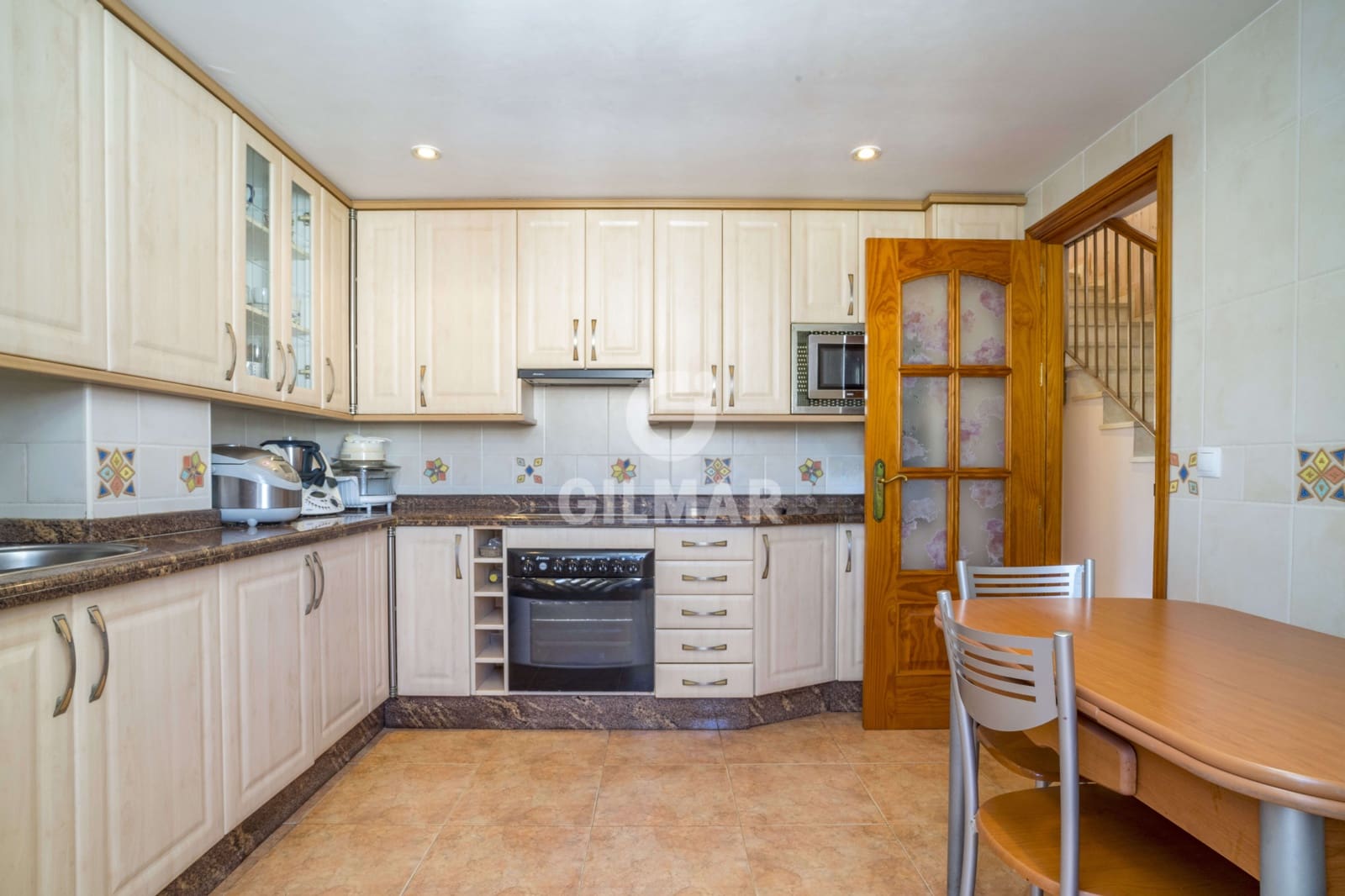 3 sypialnia Penthouse na sprzedaż w Estepona z garażem - 565 000 € (Ref: 9205976)