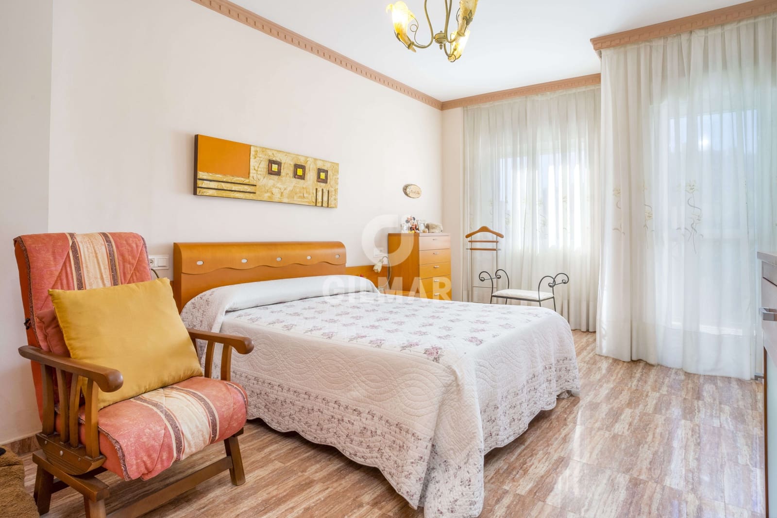 3 sypialnia Penthouse na sprzedaż w Estepona z garażem - 565 000 € (Ref: 9205976)