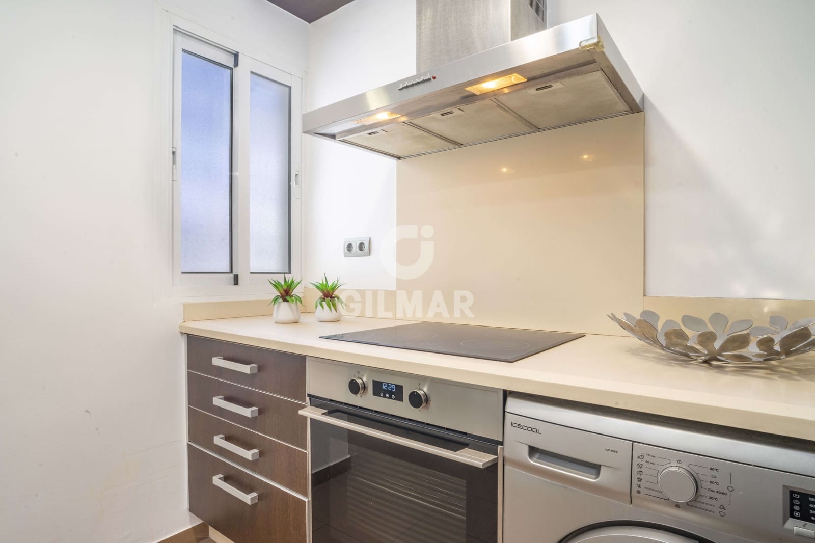 Piso de 3 habitaciones en Estepona en venta - 450.000 € (Ref: 9205981)