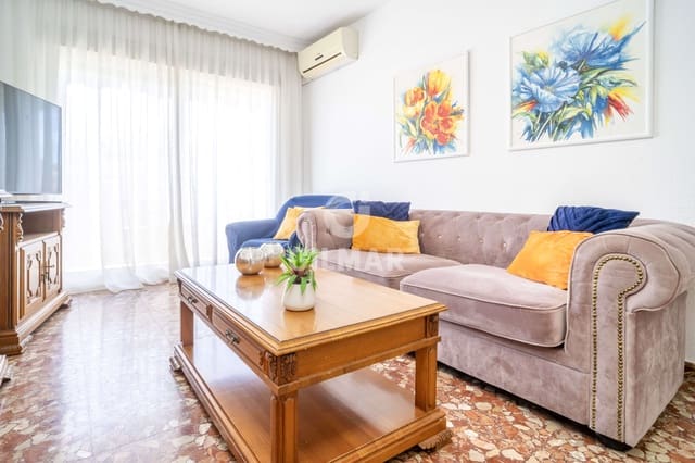 Piso de 3 habitaciones en Centro, Estepona en venta - 450.000 € (Ref: 9205981)