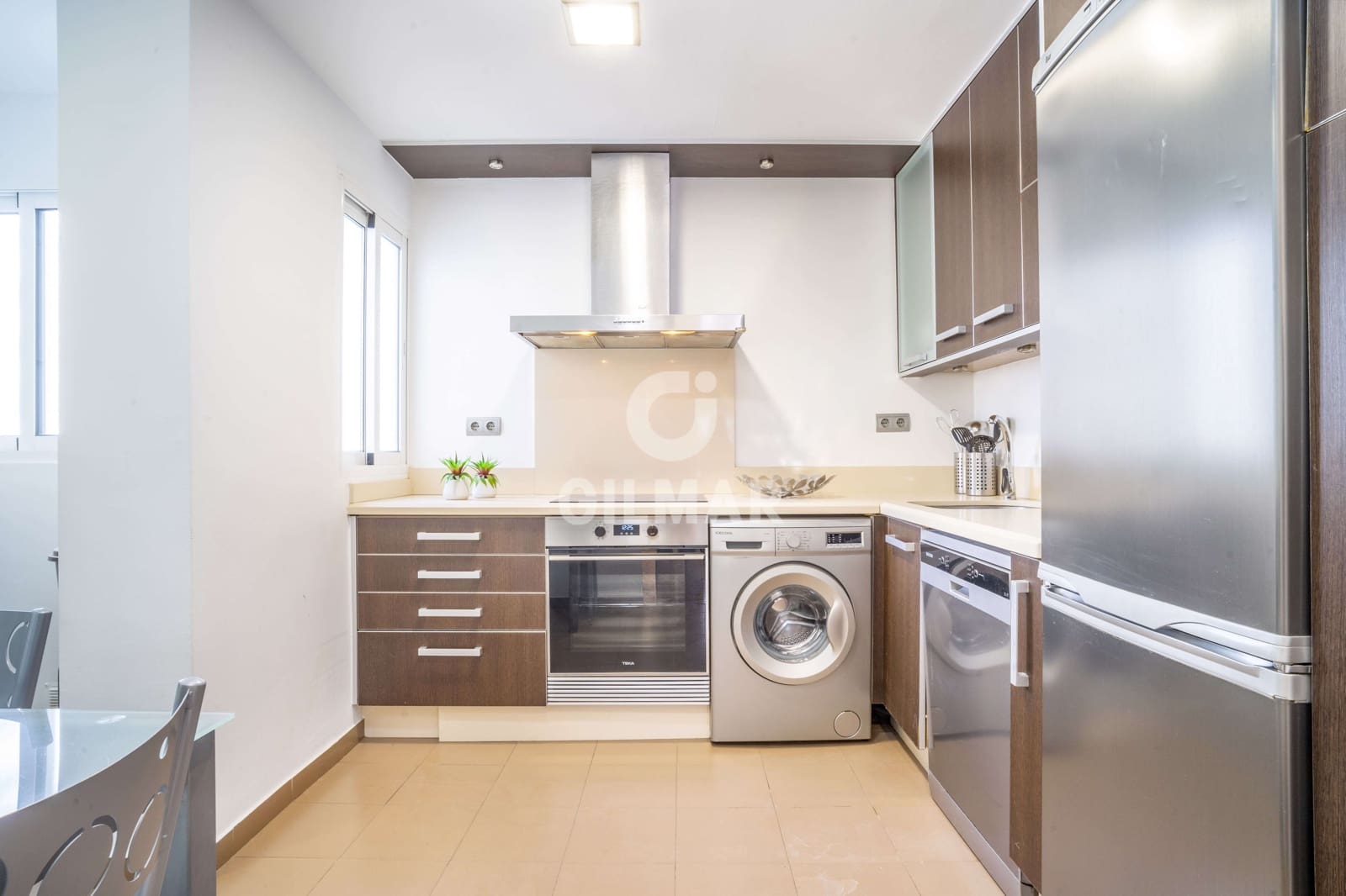 Piso de 3 habitaciones en Estepona en venta - 450.000 € (Ref: 9205981)