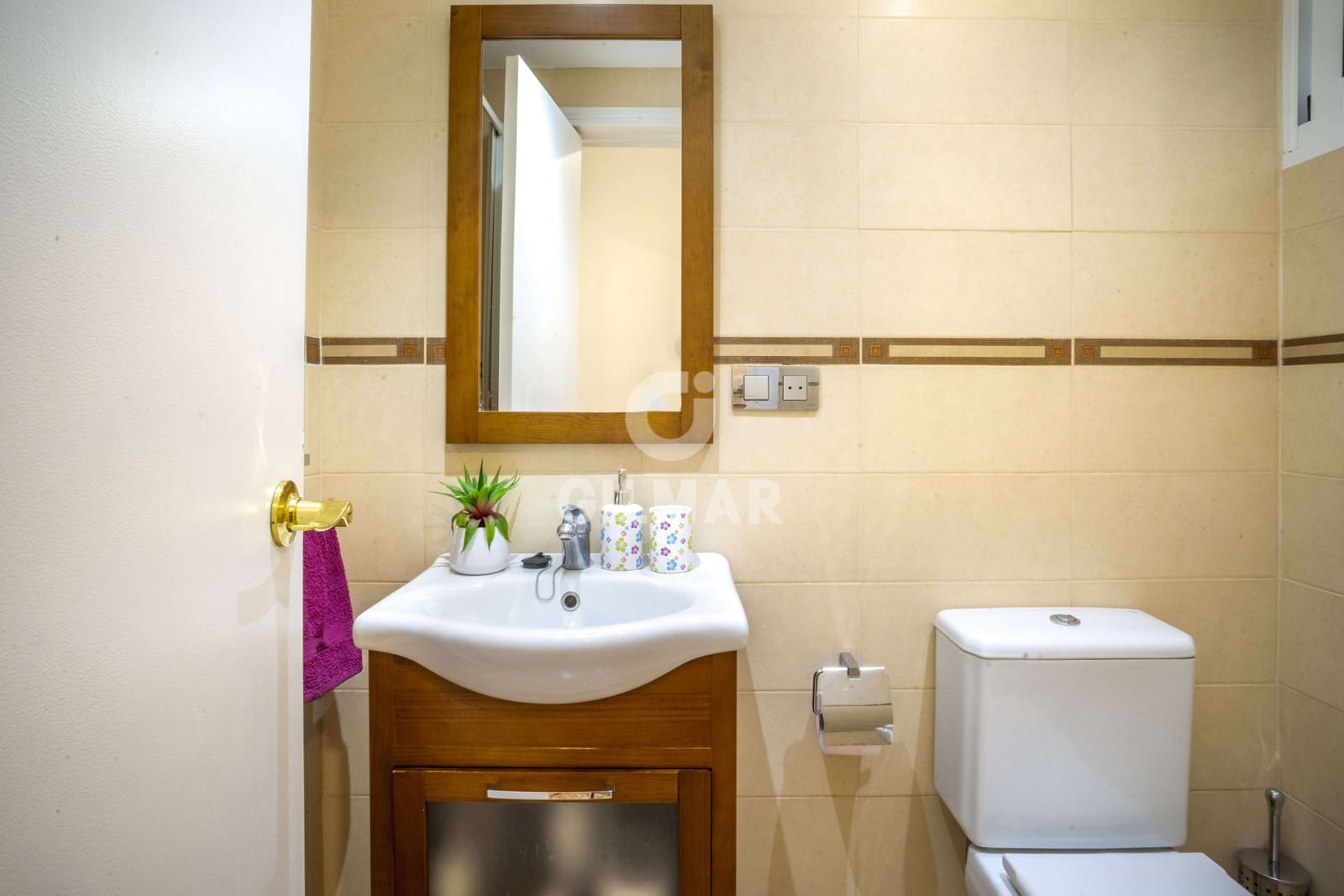 Piso de 3 habitaciones en Estepona en venta - 450.000 € (Ref: 9205981)