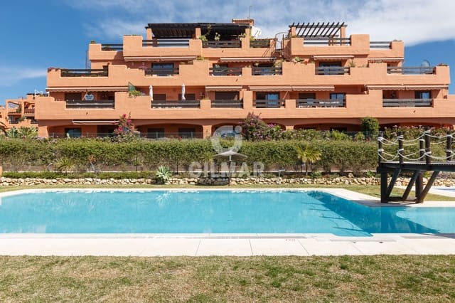 Ático de 2 habitaciones en Los Llanos, Estepona en venta con piscina garaje - 525.000 € (Ref: 9205982)