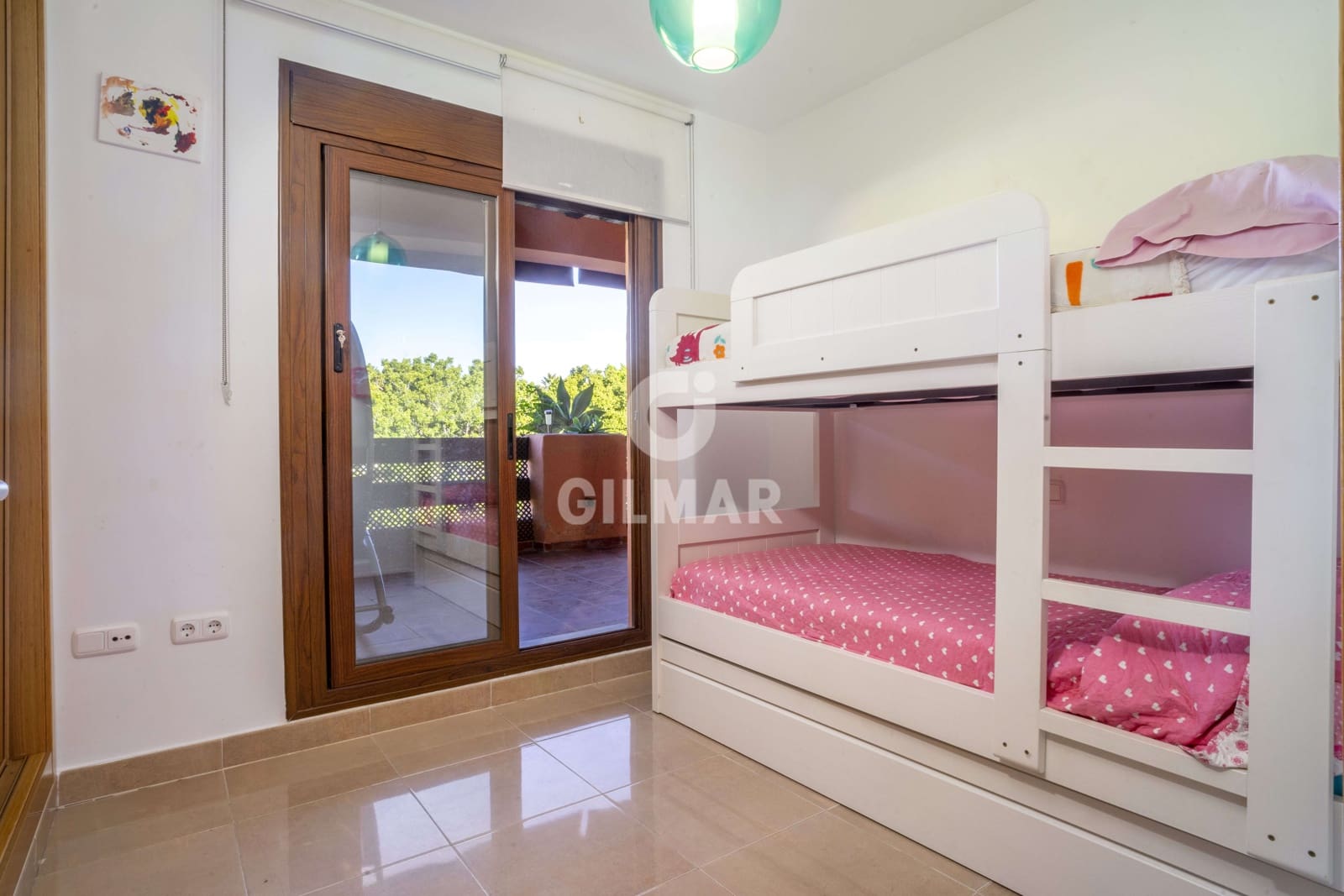 2 soverom Penthouse til salgs i Estepona med svømmebasseng garasje - € 525 000 (Ref: 9205982)