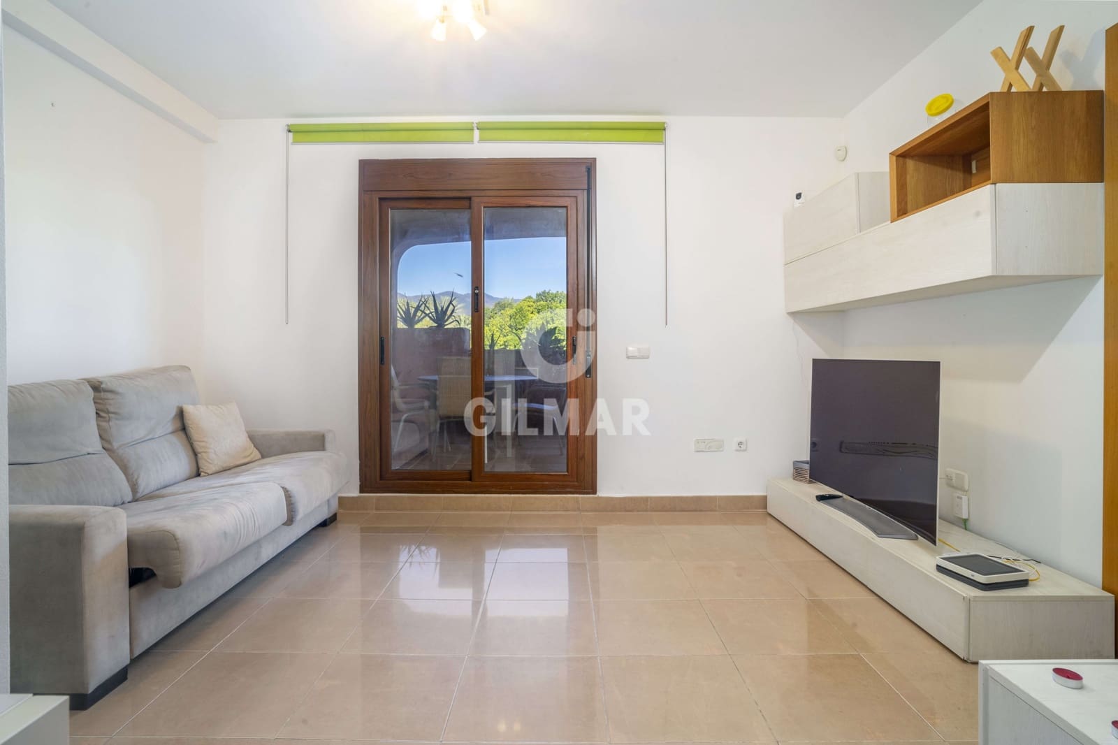 2 soverom Penthouse til salgs i Estepona med svømmebasseng garasje - € 525 000 (Ref: 9205982)