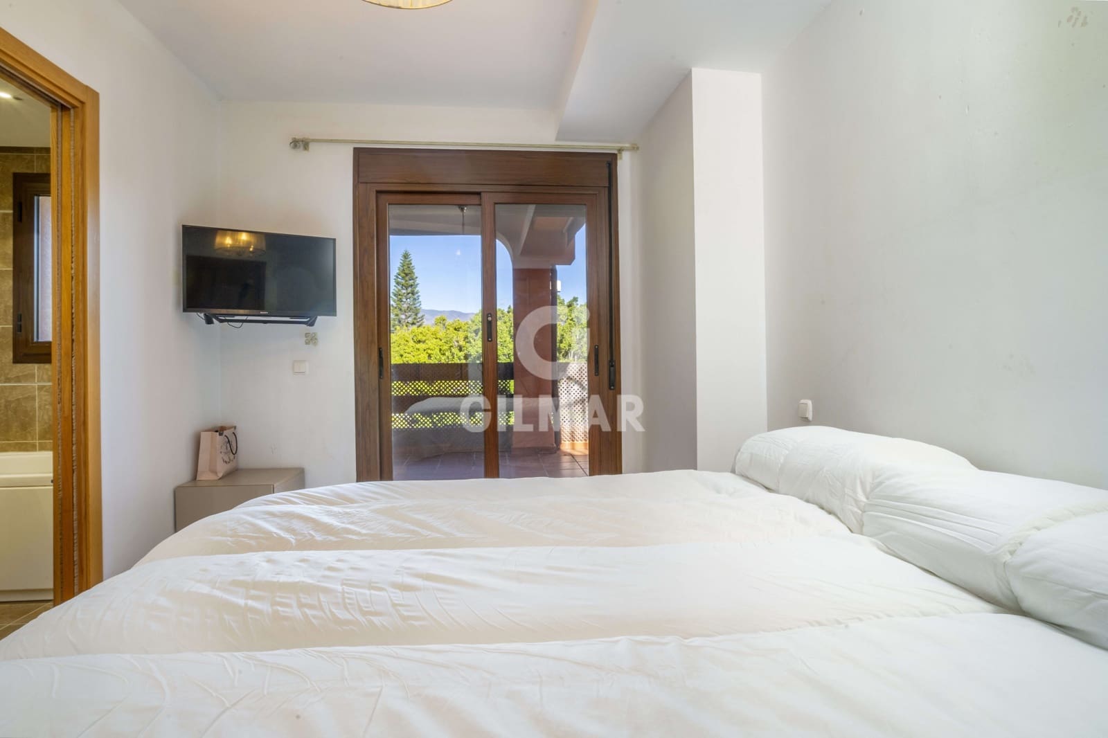 2 soverom Penthouse til salgs i Estepona med svømmebasseng garasje - € 525 000 (Ref: 9205982)