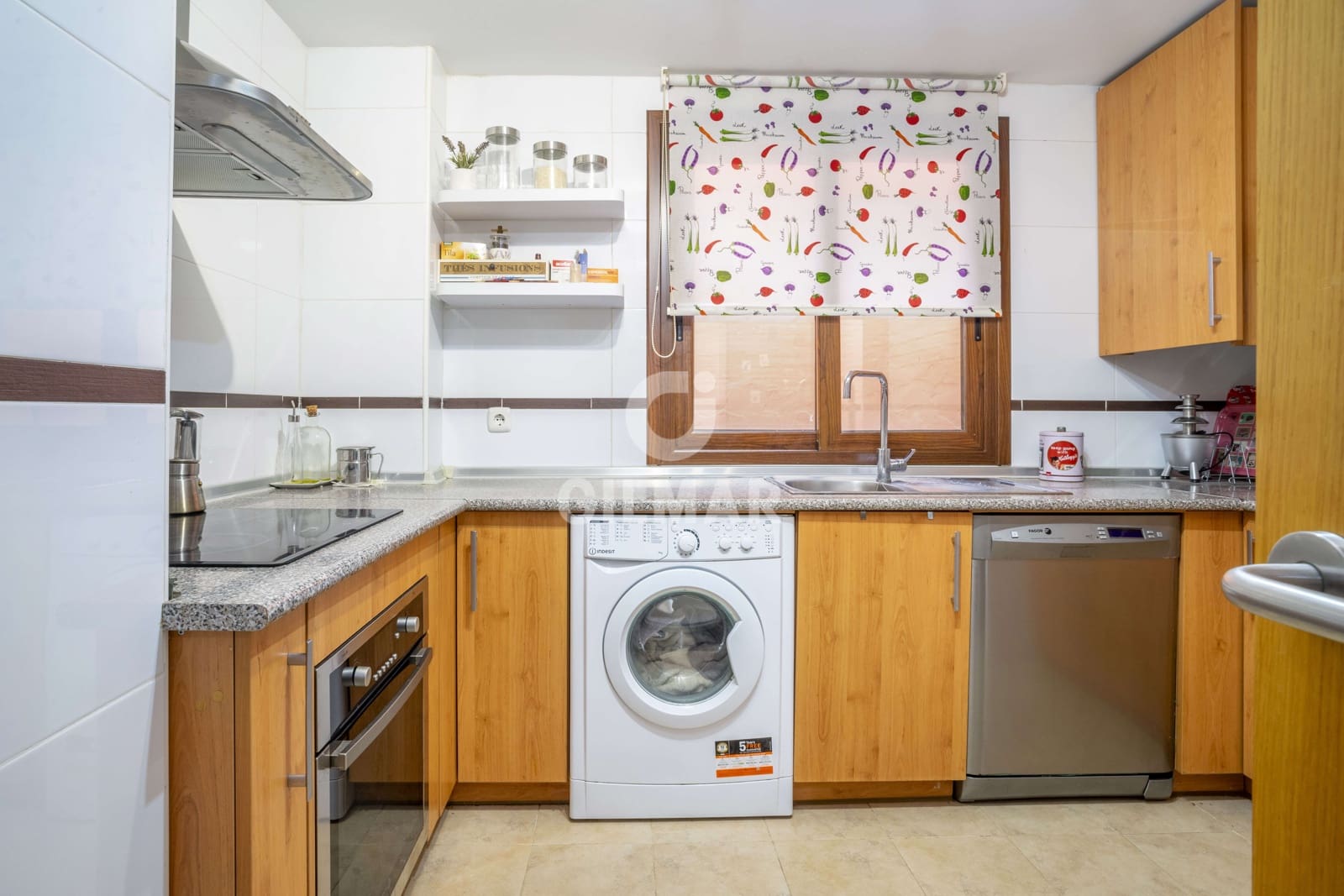 2 soverom Penthouse til salgs i Estepona med svømmebasseng garasje - € 525 000 (Ref: 9205982)