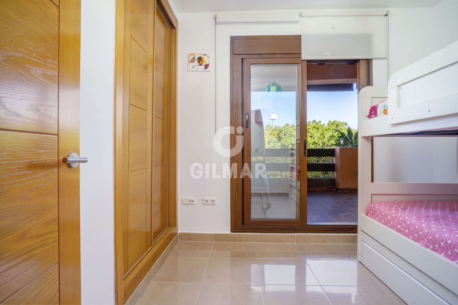 2 soverom Penthouse til salgs i Estepona med svømmebasseng garasje - € 525 000 (Ref: 9205982)