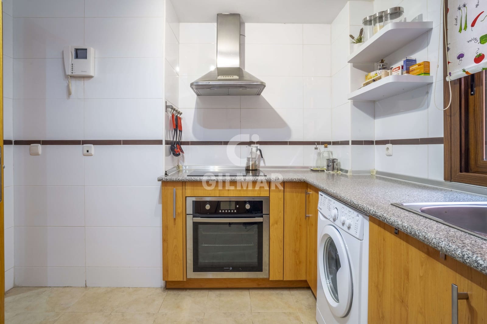 2 soverom Penthouse til salgs i Estepona med svømmebasseng garasje - € 525 000 (Ref: 9205982)