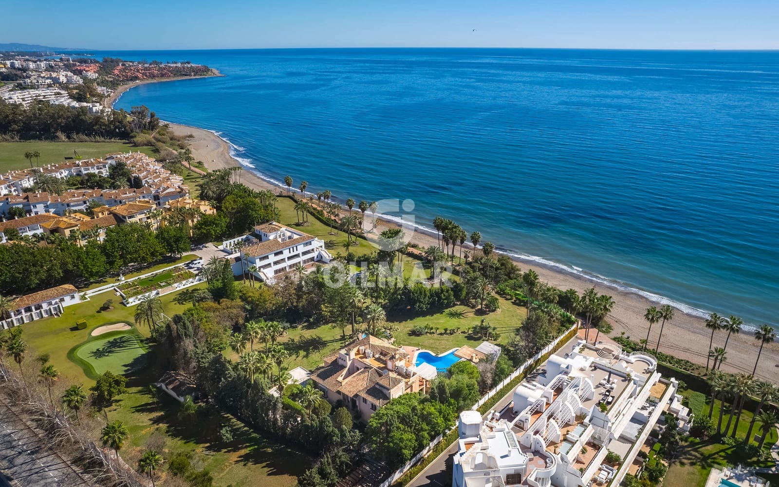 8 quarto Moradia para venda em Estepona com piscina garagem - 6 800 000 € (Ref: 9205983)