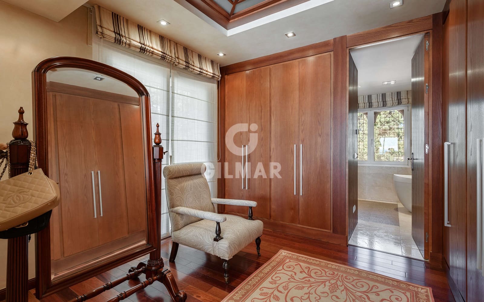 8 quarto Moradia para venda em Estepona com piscina garagem - 6 800 000 € (Ref: 9205983)