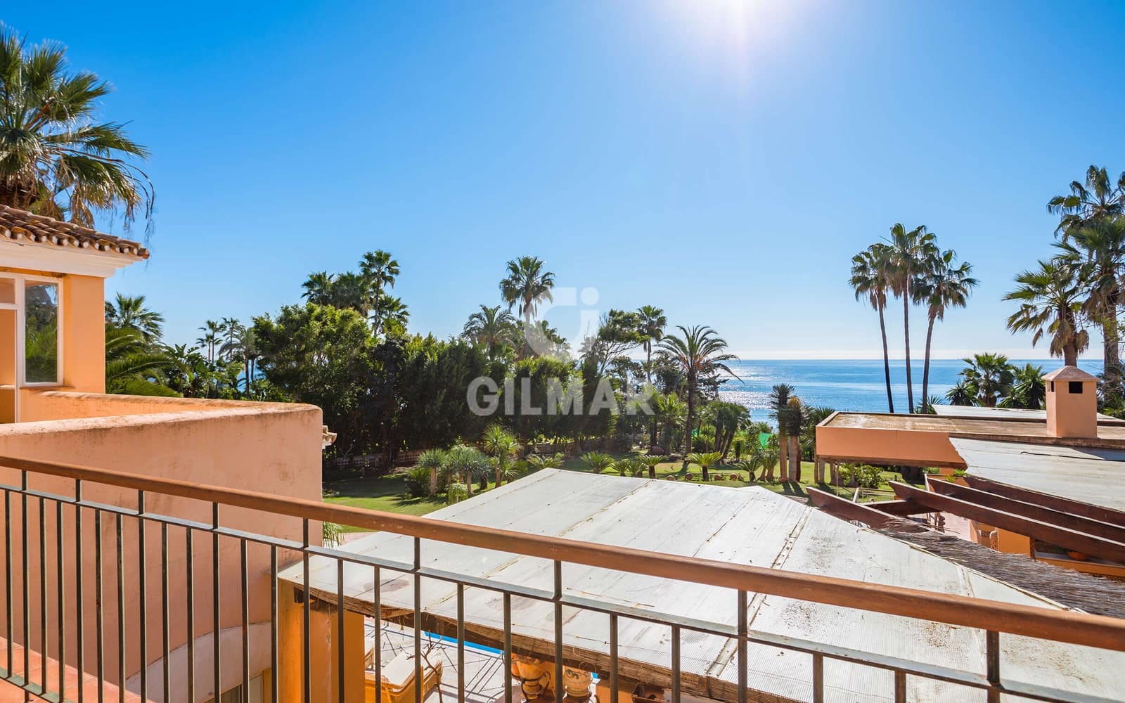 8 quarto Moradia para venda em Estepona com piscina garagem - 6 800 000 € (Ref: 9205983)