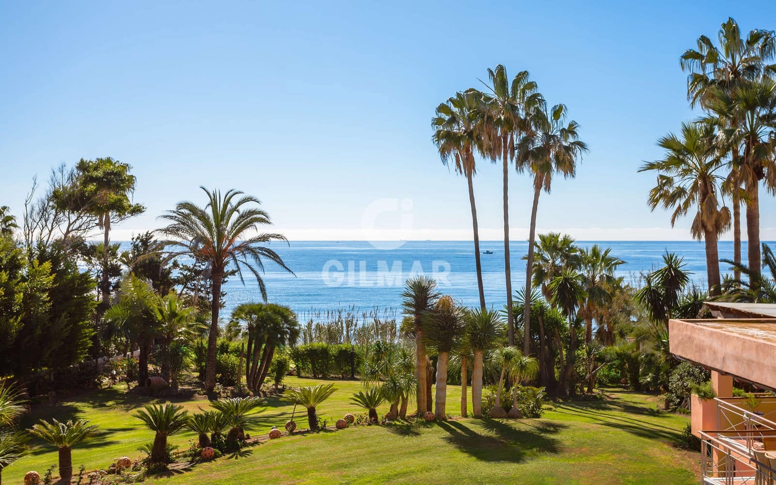 8 quarto Moradia para venda em Estepona com piscina garagem - 6 800 000 € (Ref: 9205983)