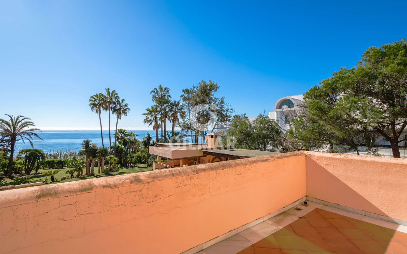 8 quarto Moradia para venda em Estepona com piscina garagem - 6 800 000 € (Ref: 9205983)