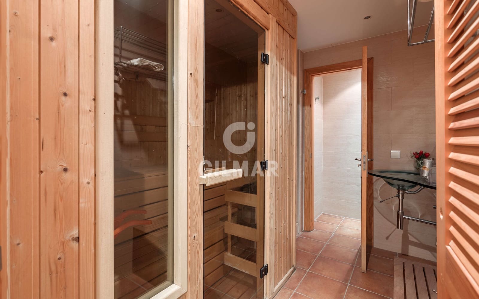 8 quarto Moradia para venda em Estepona com piscina garagem - 6 800 000 € (Ref: 9205983)