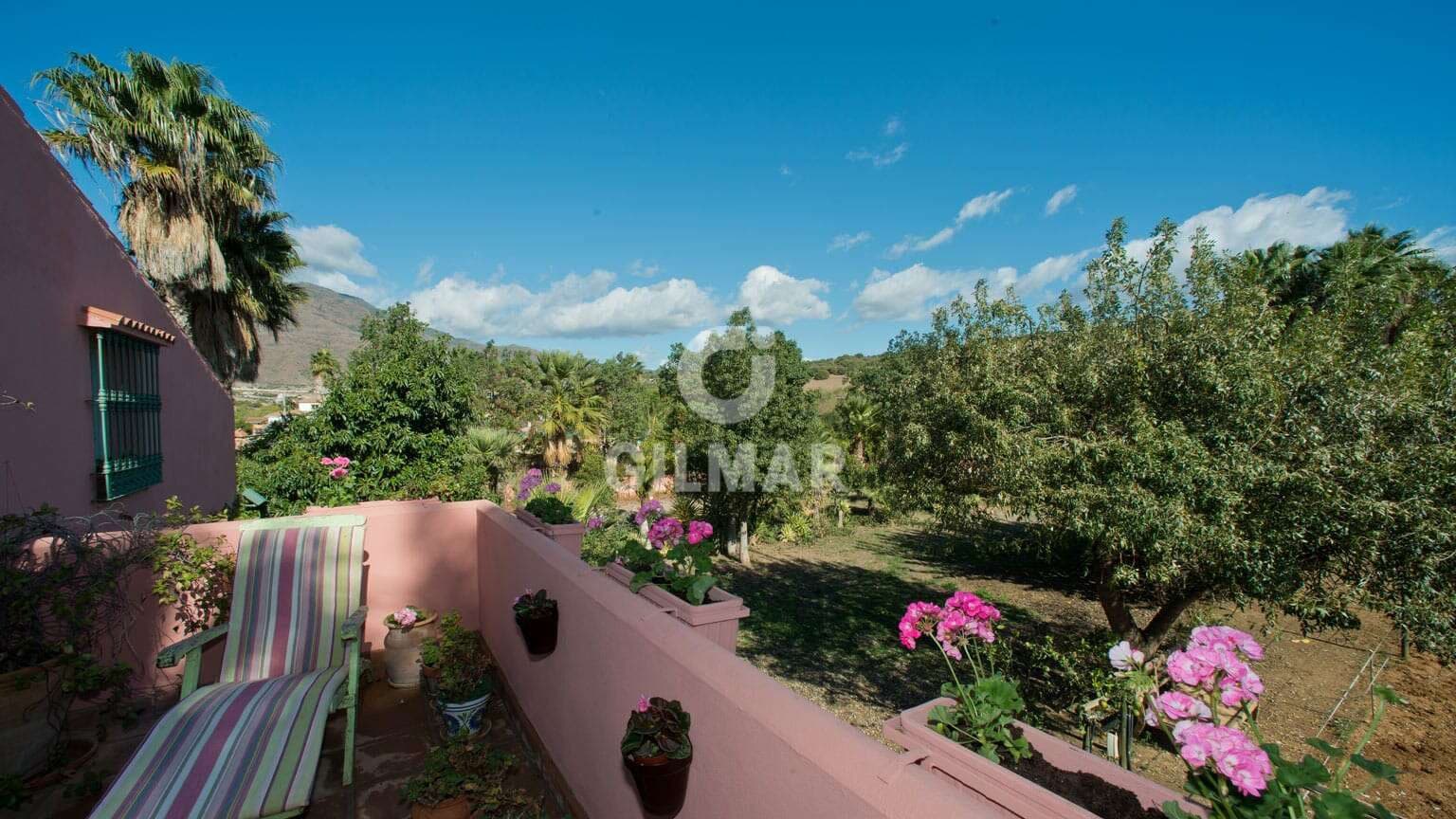 3 slaapkamer Villa te koop in Estepona - € 875.000 (Ref: 9205986)