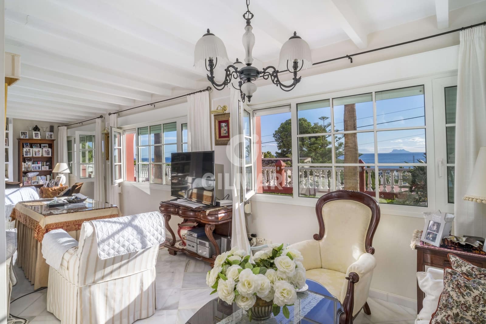 7 bedroom Villa for sale in Estepona with pool garage - € 3,800,000 (Ref: 9205987)