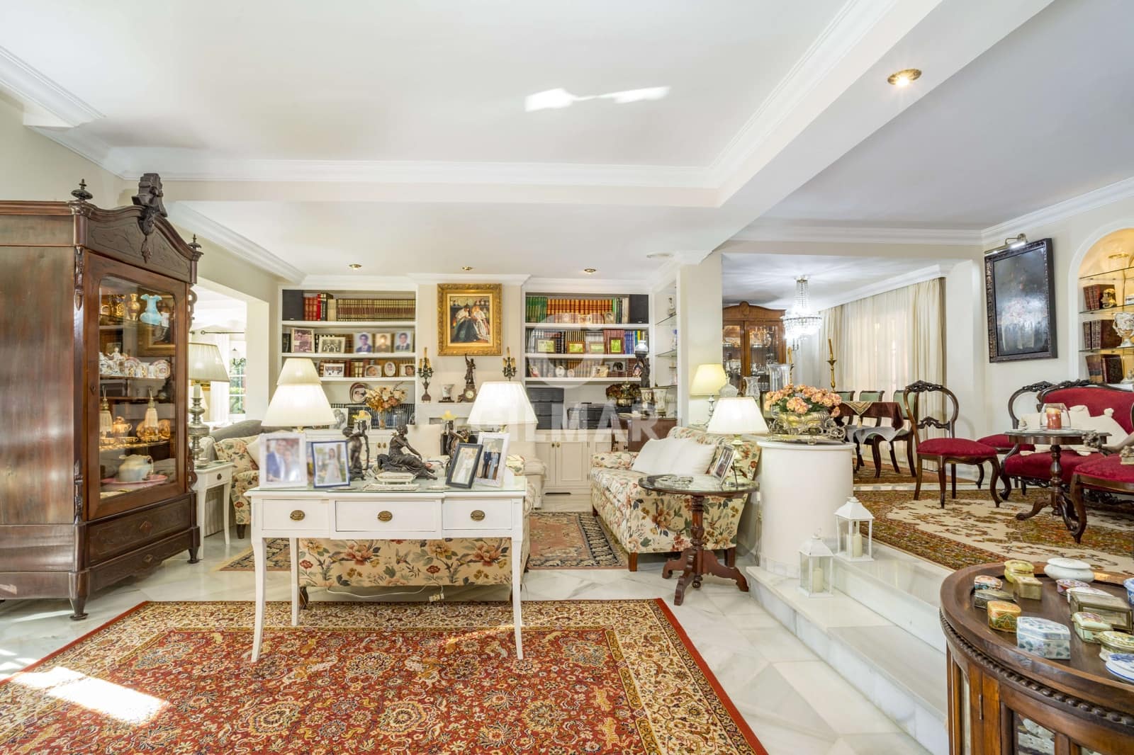 7 bedroom Villa for sale in Estepona with pool garage - € 3,800,000 (Ref: 9205987)