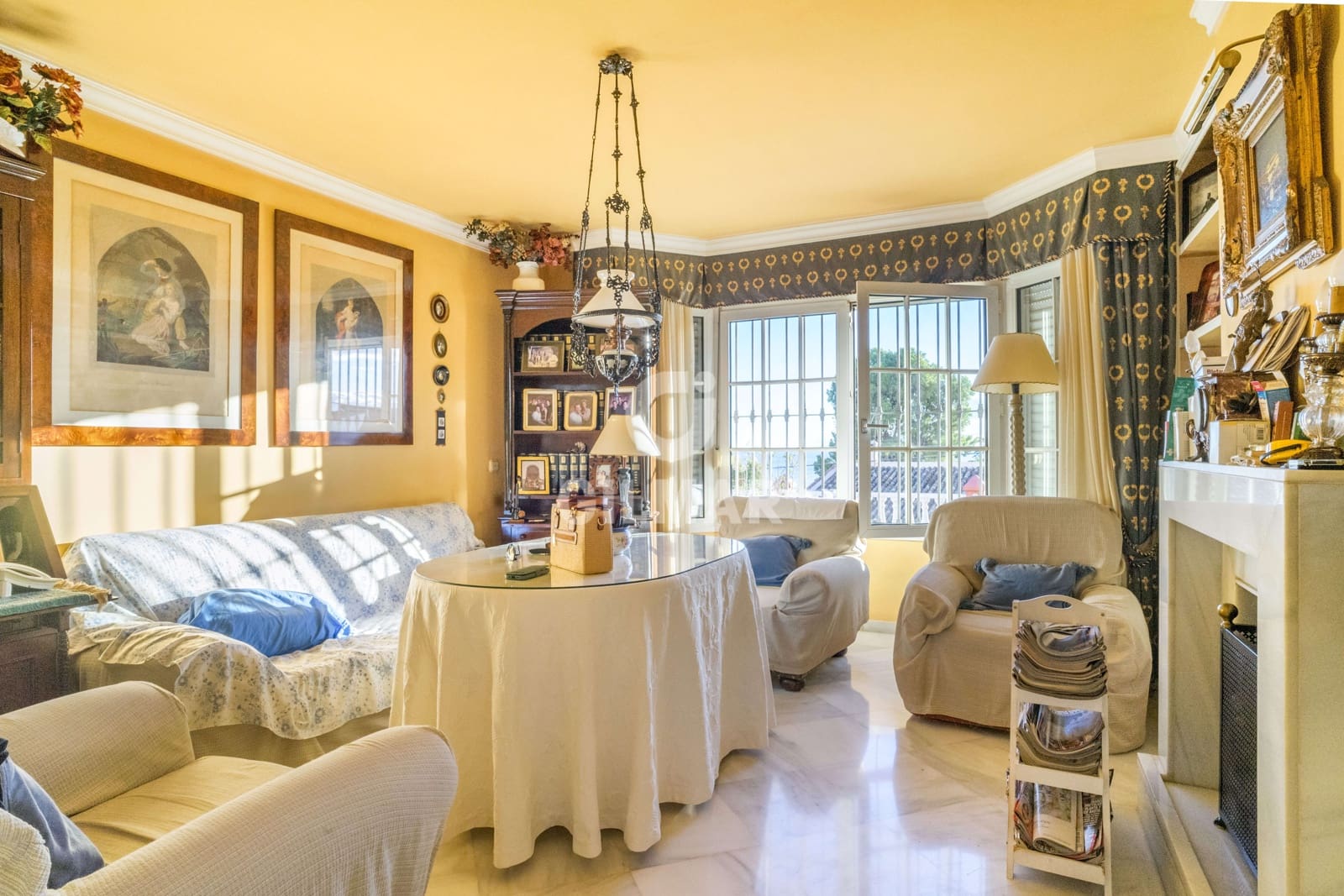 7 bedroom Villa for sale in Estepona with pool garage - € 3,800,000 (Ref: 9205987)