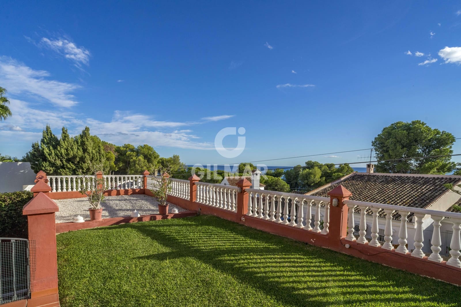 7 bedroom Villa for sale in Estepona with pool garage - € 3,800,000 (Ref: 9205987)