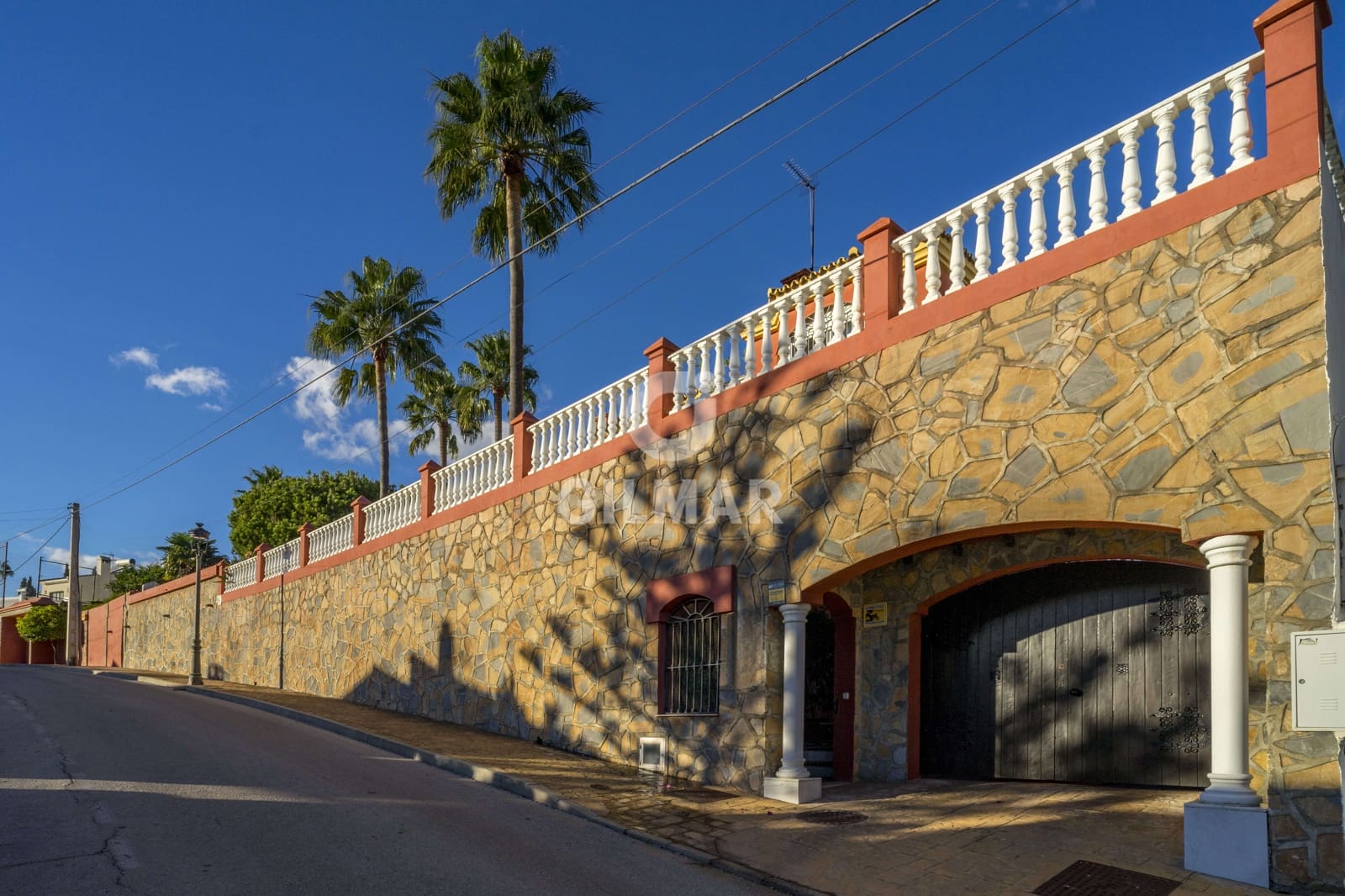 7 bedroom Villa for sale in Estepona with pool garage - € 3,800,000 (Ref: 9205987)