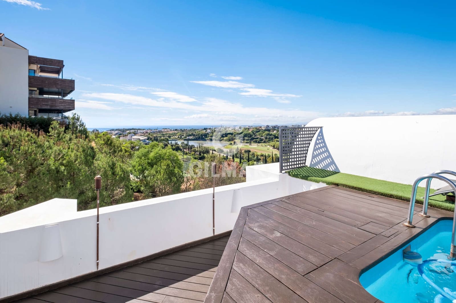 3 soveværelse Penthouse til salg i Benahavis med swimmingpool - € 1.075.000 (Ref: 9205988)