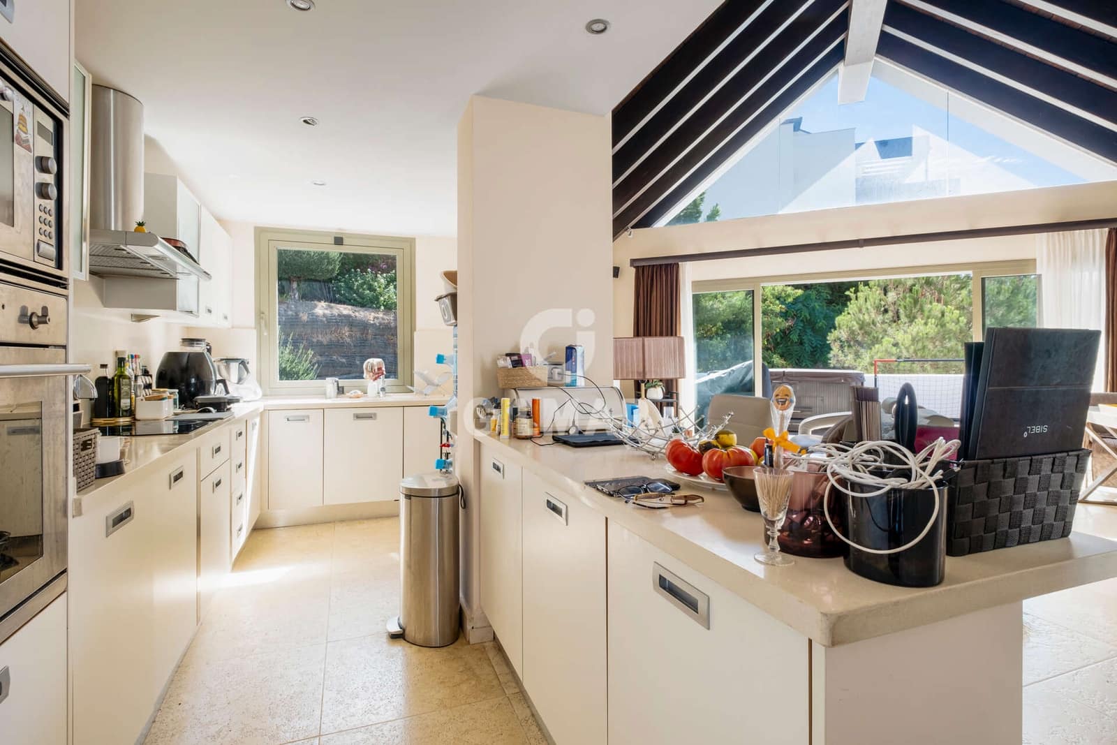 3 soveværelse Penthouse til salg i Benahavis med swimmingpool - € 1.075.000 (Ref: 9205988)