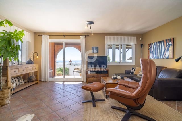 3 soveværelse Semi-Rækkehus til salg i Marina de Casares, Casares med swimmingpool - € 1.250.000 (Ref: 9205992)