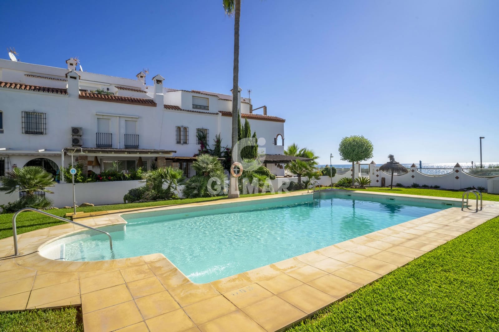 3 soveværelse Semi-Rækkehus til salg i Casares med swimmingpool - € 1.250.000 (Ref: 9205992)