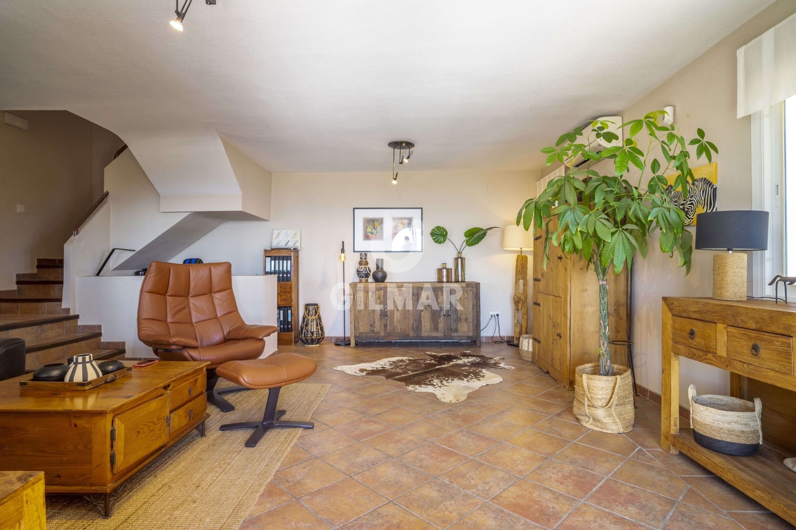 3 soveværelse Semi-Rækkehus til salg i Casares med swimmingpool - € 1.250.000 (Ref: 9205992)