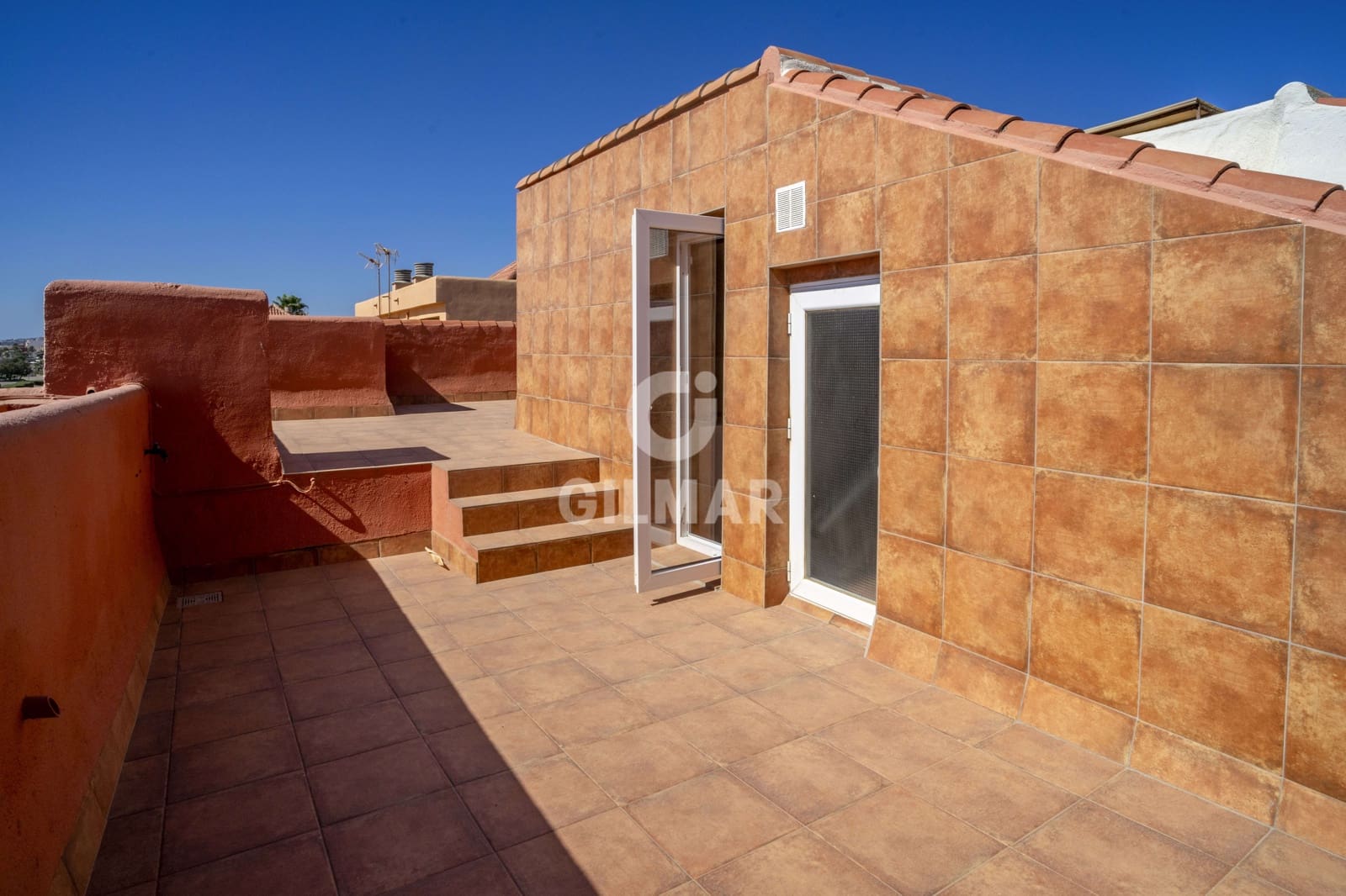 3 soveværelse Semi-Rækkehus til salg i Casares med swimmingpool - € 1.250.000 (Ref: 9205992)